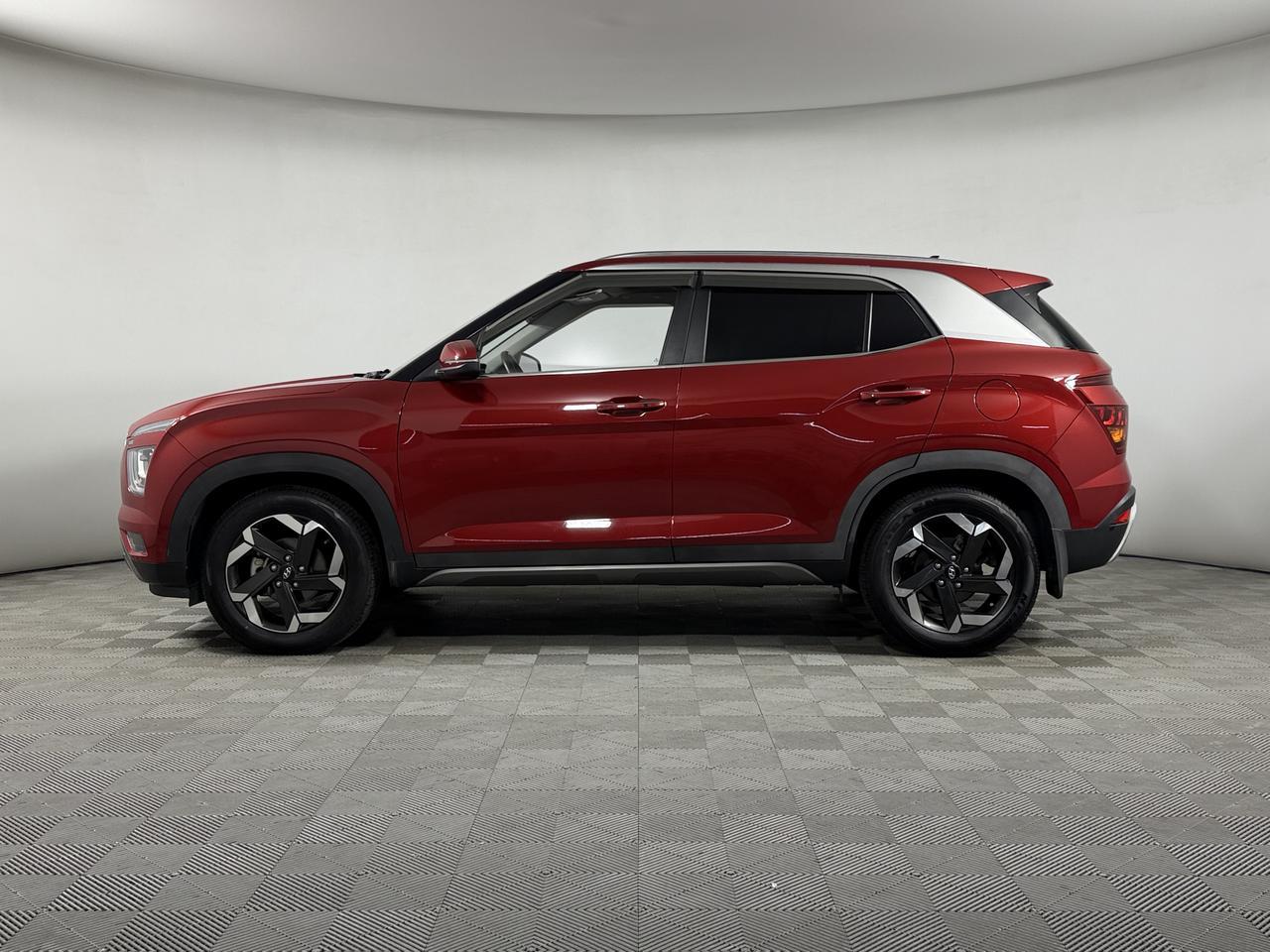 Hyundai Creta  Travel + Advanced + Двухцветная окраска кузова