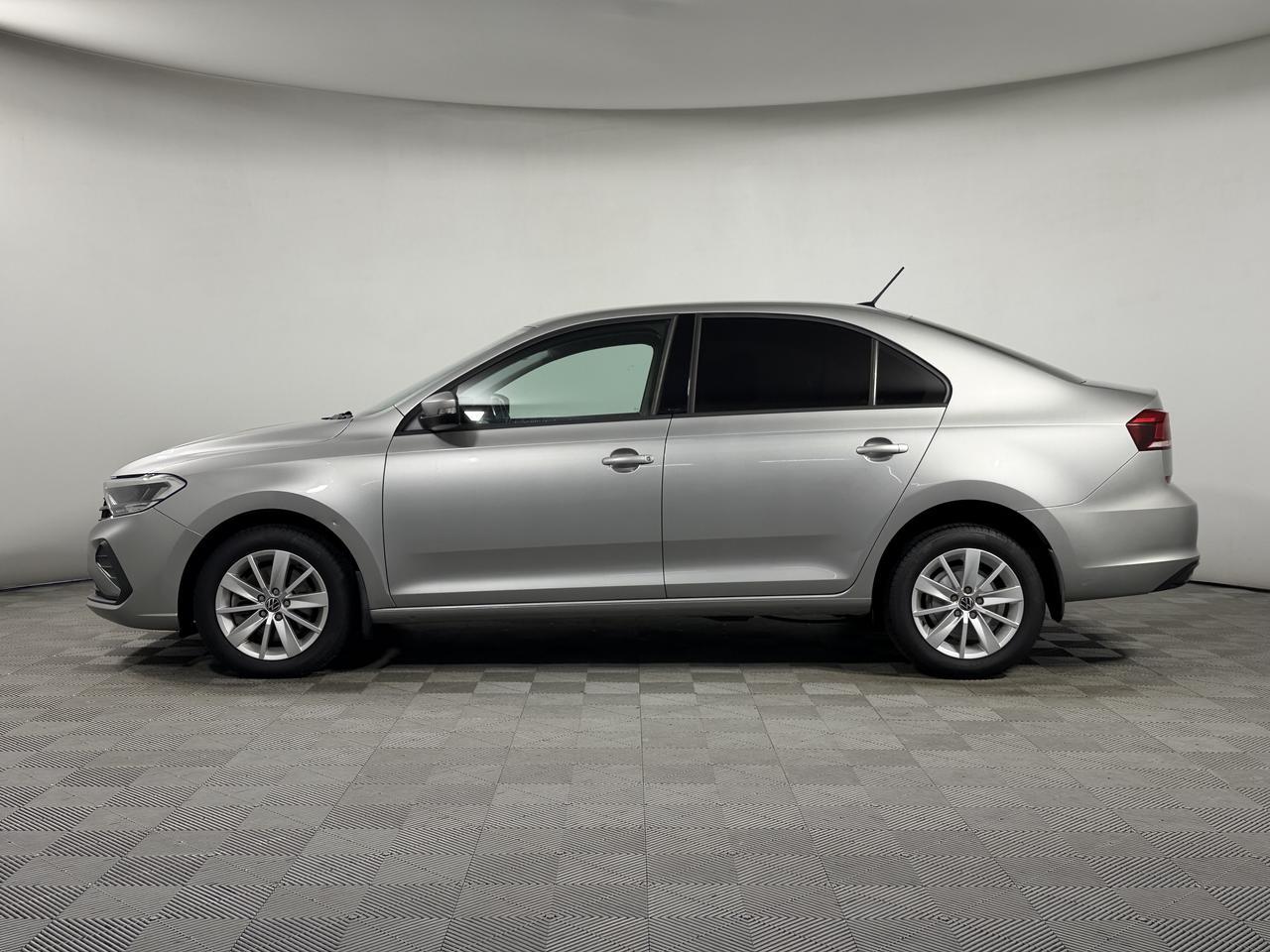 Volkswagen Polo  Status