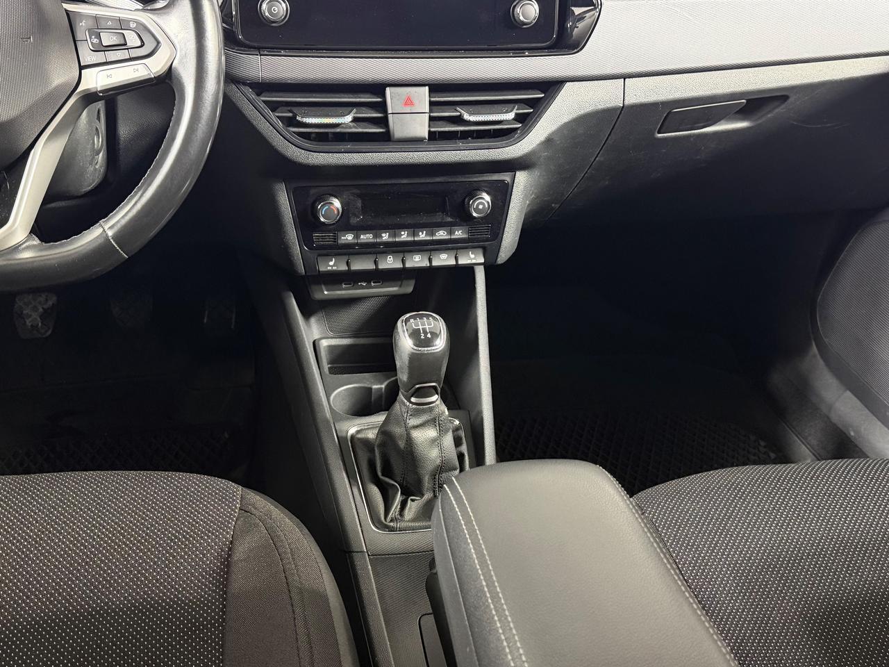 Volkswagen Polo  Status