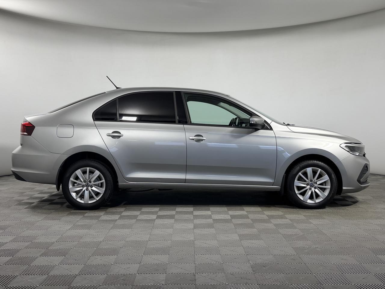 Volkswagen Polo  Status