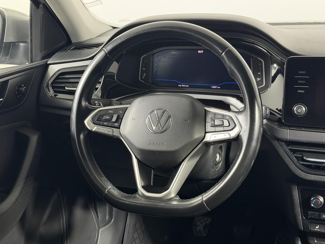 Volkswagen Polo  Status