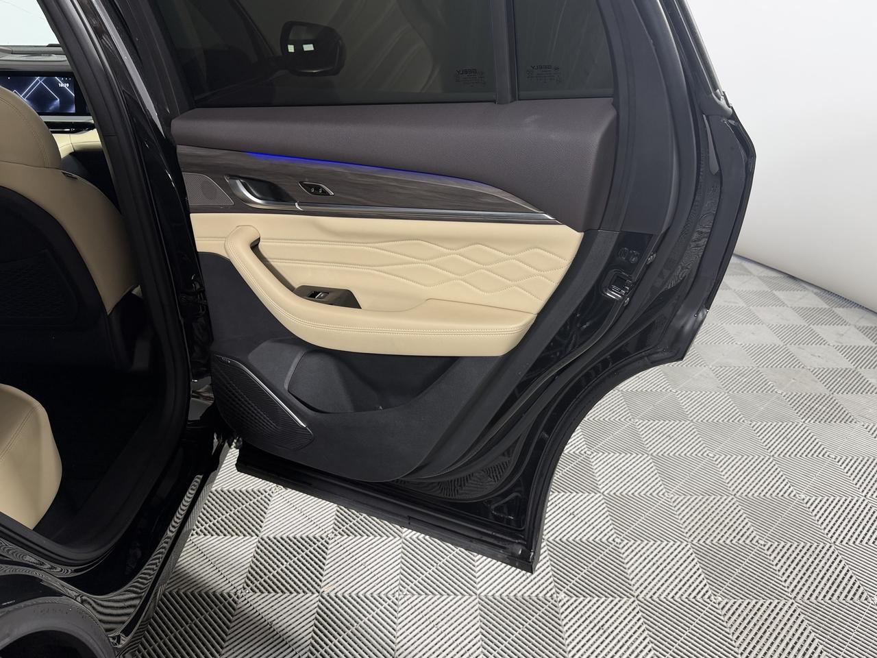 Geely Monjaro  