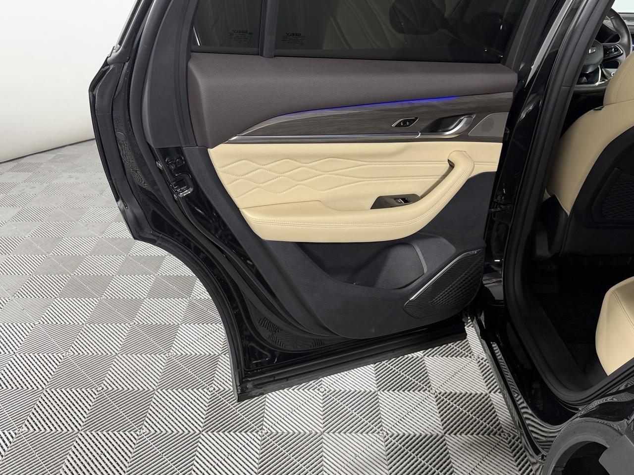 Geely Monjaro  