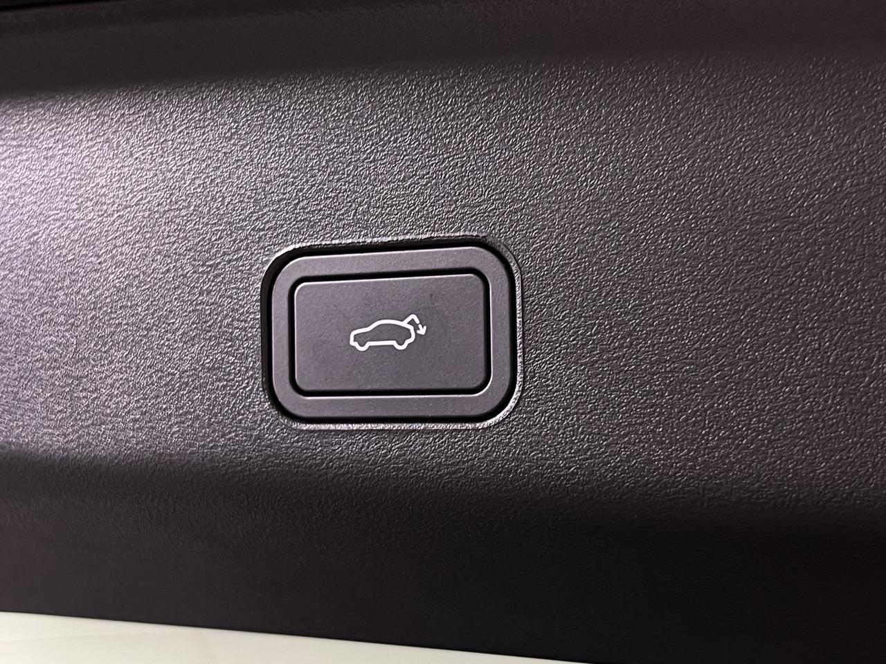 Geely Xingyue L  