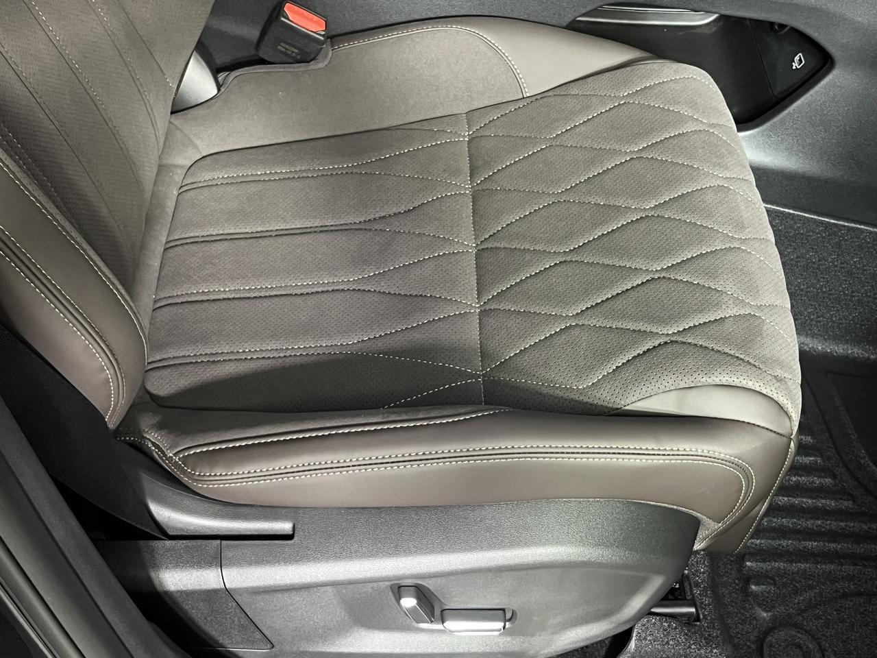 Geely Xingyue L  