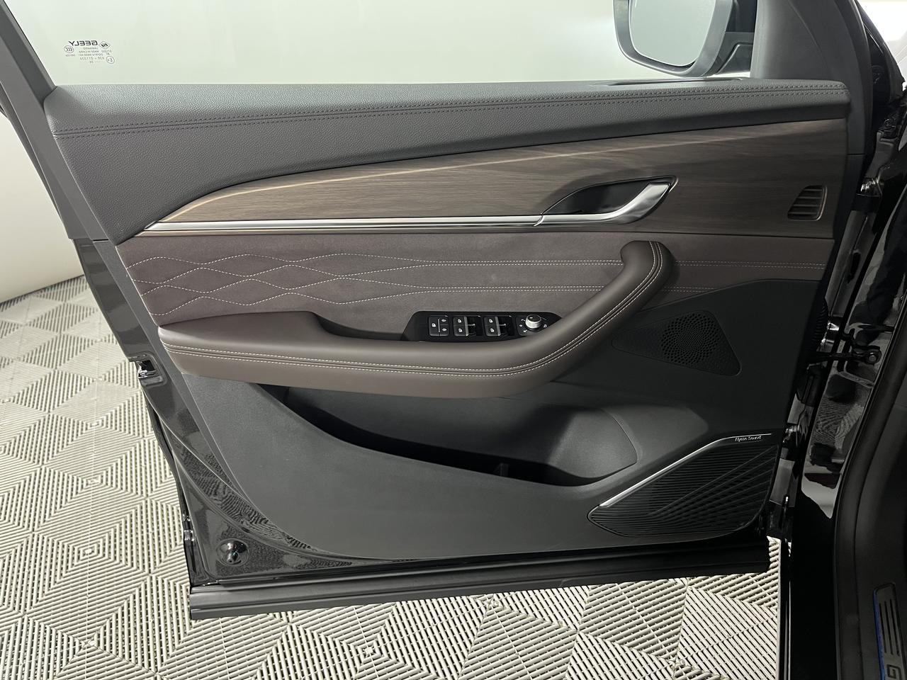 Geely Xingyue L  