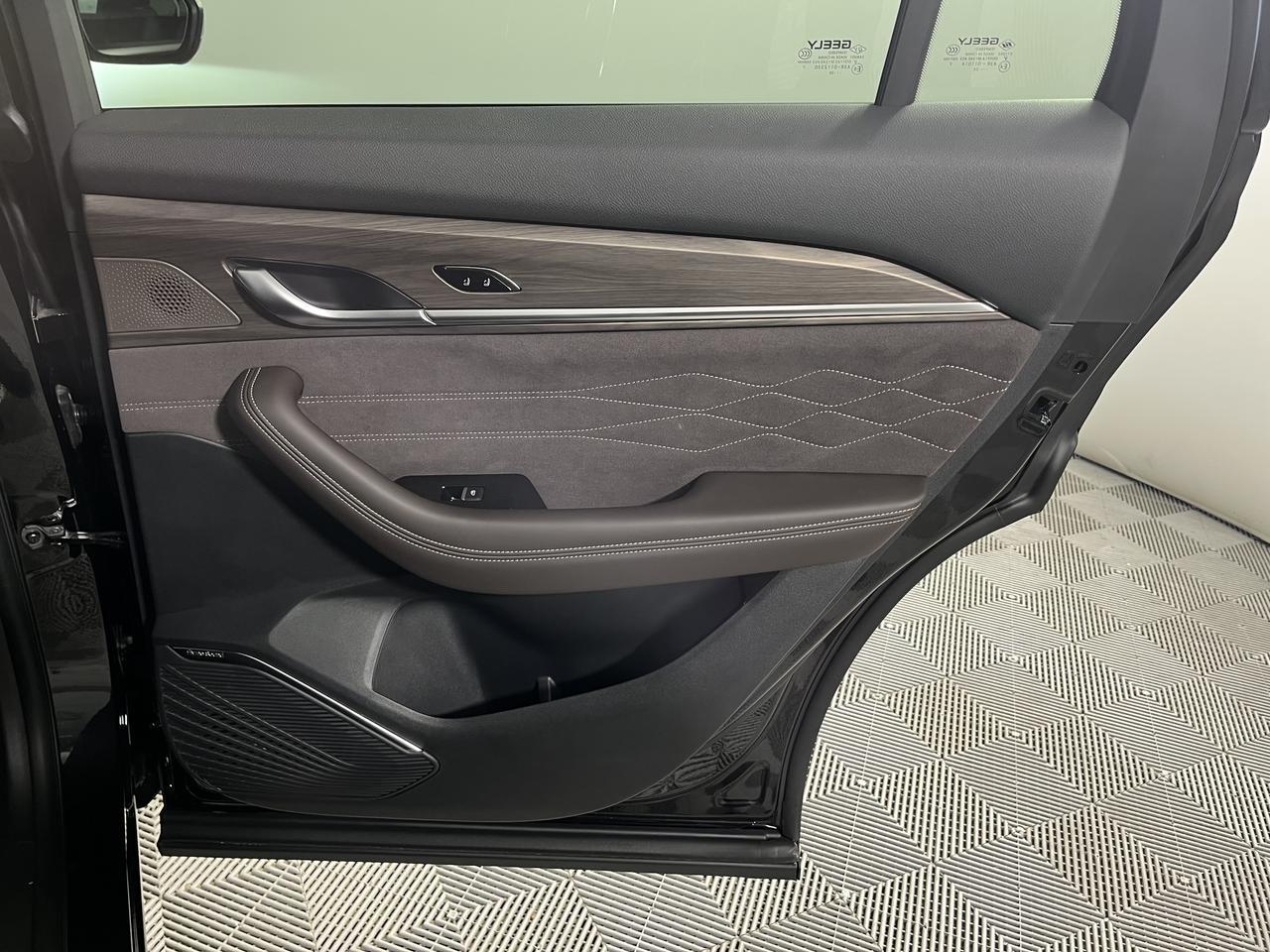 Geely Xingyue L  