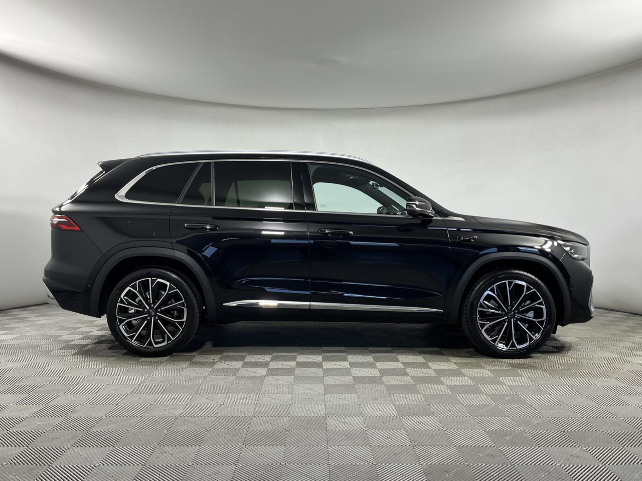 Geely Xingyue L  