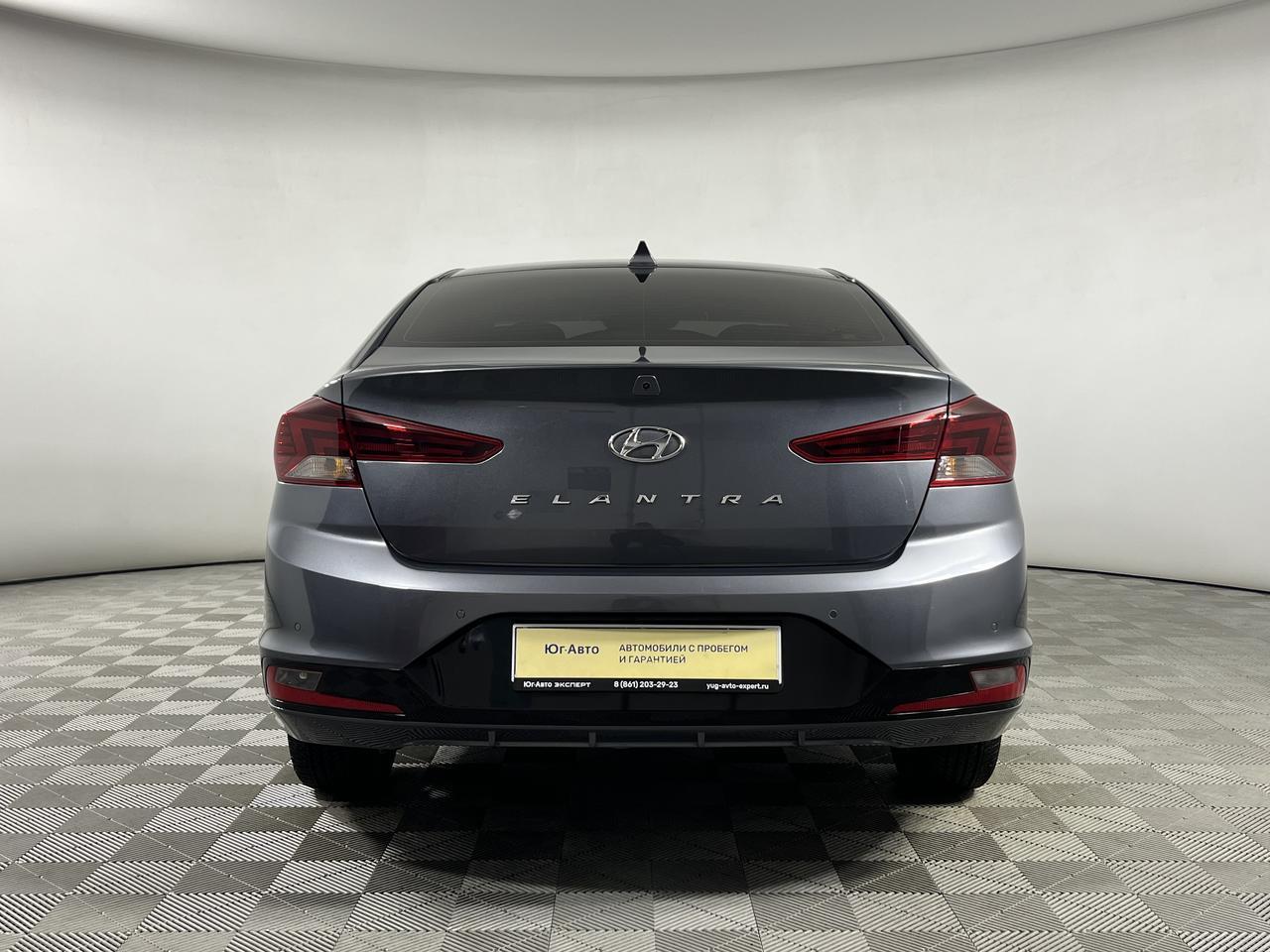 Hyundai Elantra  