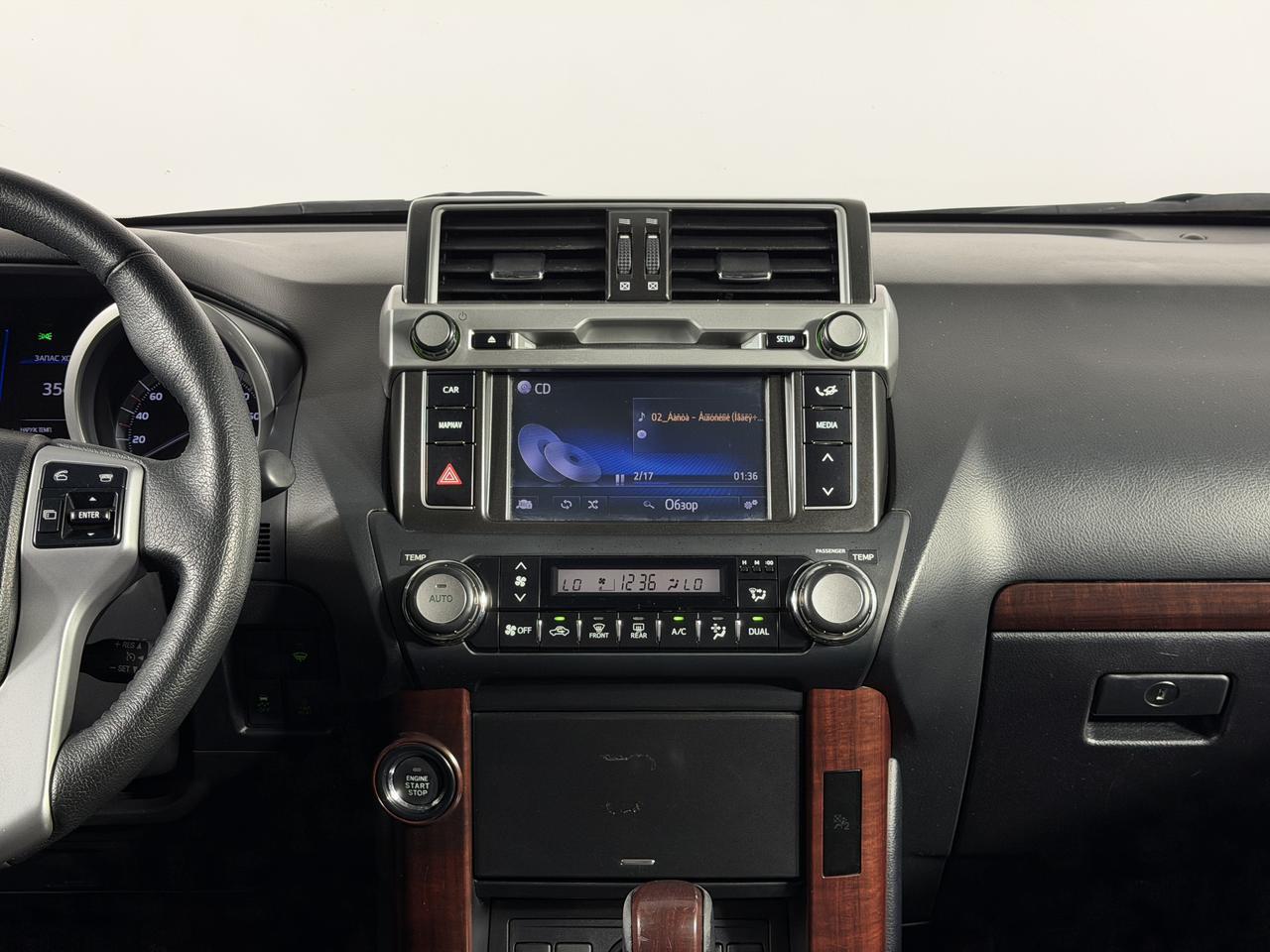 Toyota Land Cruiser Prado  Style