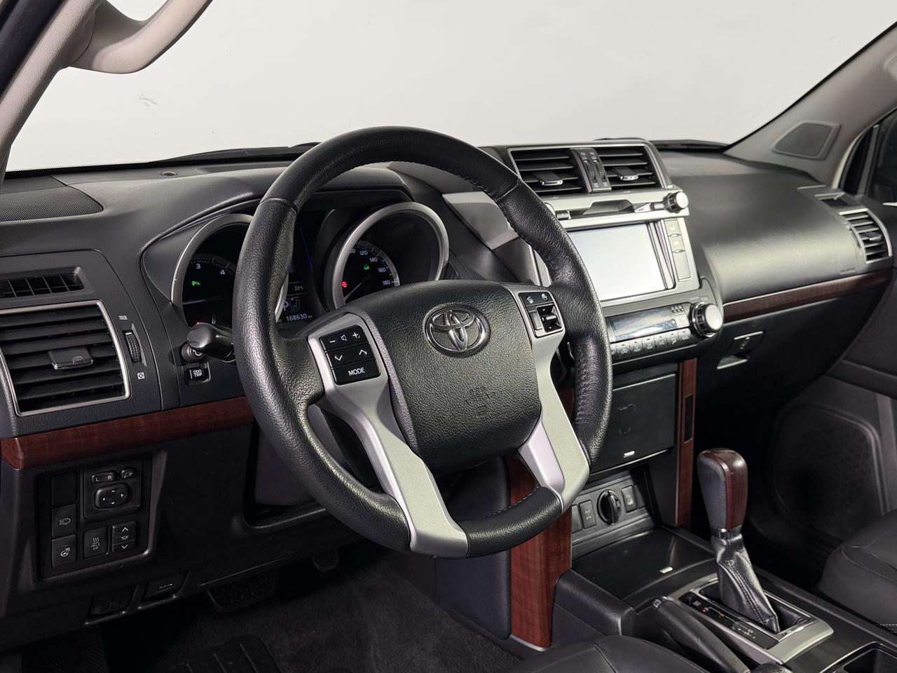 Toyota Land Cruiser Prado  Style