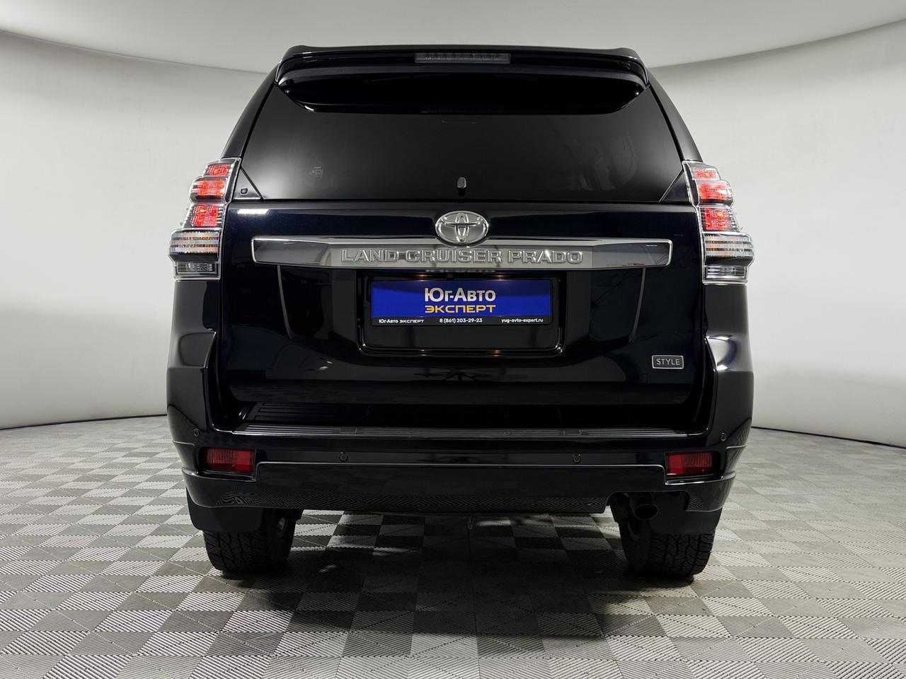 Toyota Land Cruiser Prado  Style