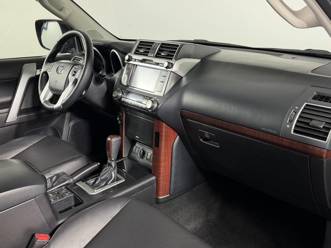 Toyota Land Cruiser Prado  Style