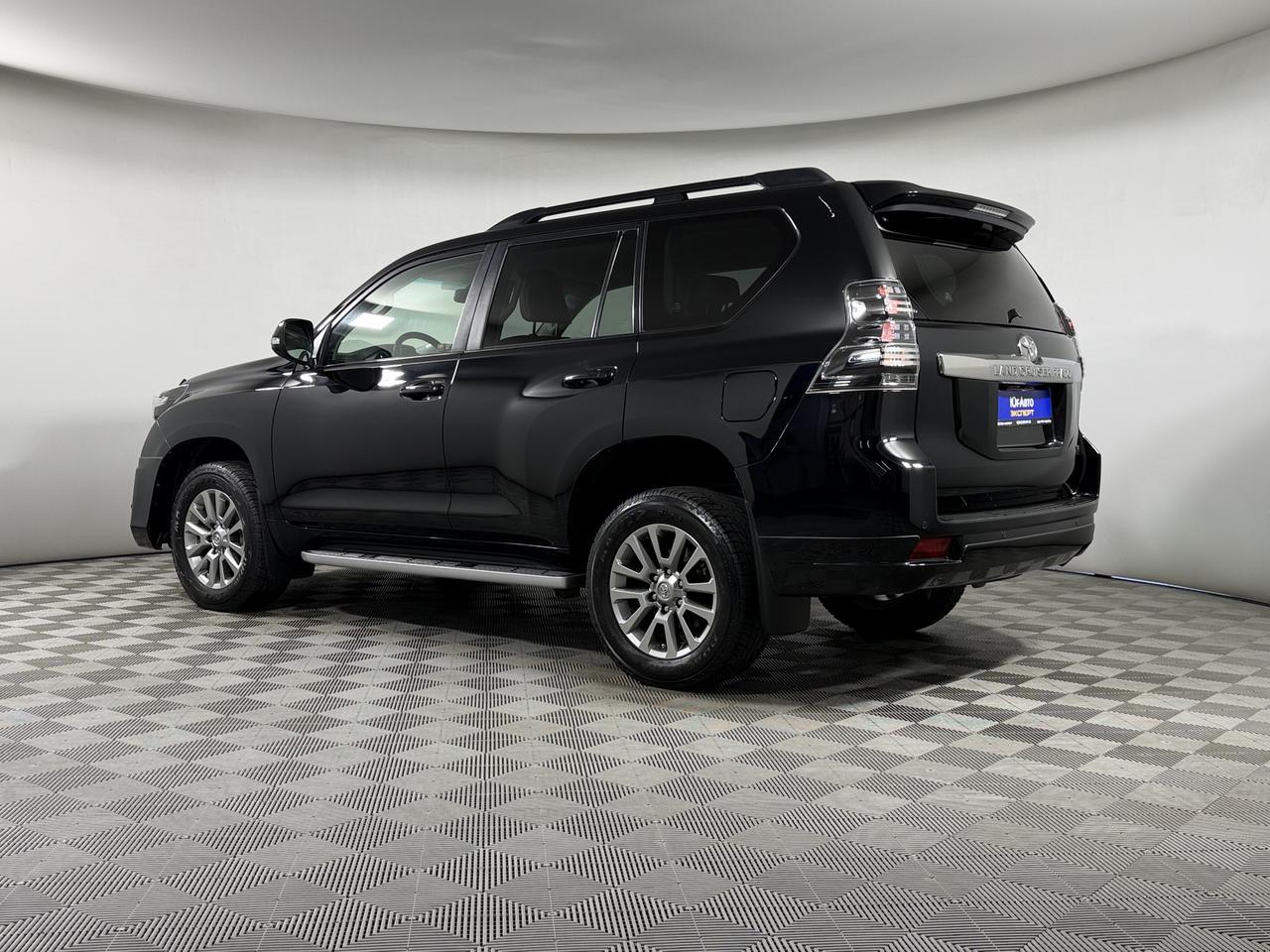 Toyota Land Cruiser Prado  Style